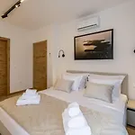 Luxury With A Swimming Pool - 25085 Villa Vodice
