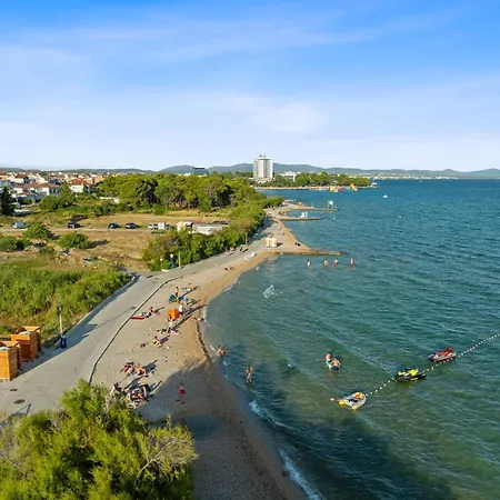 Luxury With A Swimming Pool - 25085 Villa