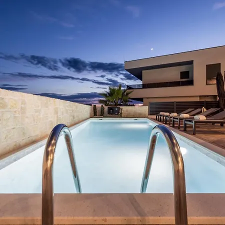Luxury With A Swimming Pool - 25085 Vila Vodice