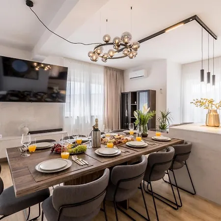 Luxury With A Swimming Pool - 25085 沃迪切