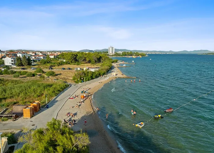 Luxury With A Swimming Pool - 25085 别墅